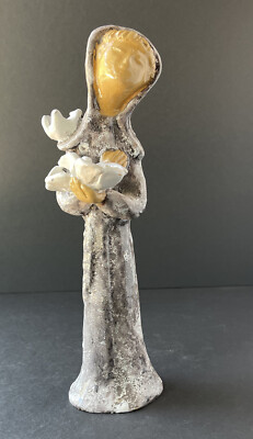 bobi ALGARVE PORTUGAL Pottery - Lady Woman w/ White Dove Birds Rare Figurine
