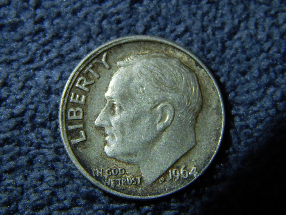 1964 Roosevelt Dime Mint Error Offset strike - Image 2 of 4