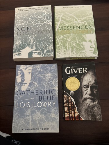 The Giver Series Complete Set Quartet 1- 4 Book Lot Paperback Lois Lowry