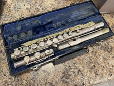 Gemeinhardt M2 Flute and Case Pre-Owned needs polished cleaned