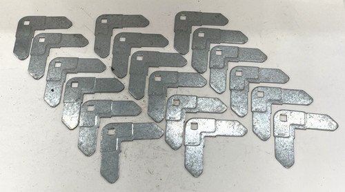 DUCTMATE WDCI 4-5/16" X 3" J CORNER, 3/8" SQUARE HOLE (LOT OF 18)