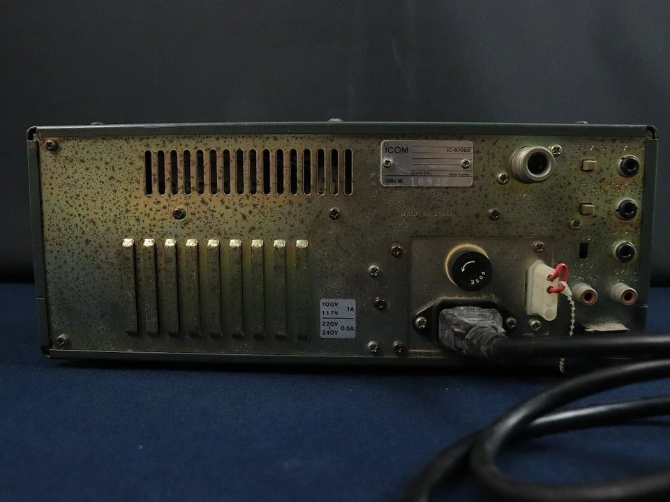 ICOM IC-R7000 Kommunikationsempfänger VHF UHF Breitband Monitor getestet Vintage - Bild 3 von 4