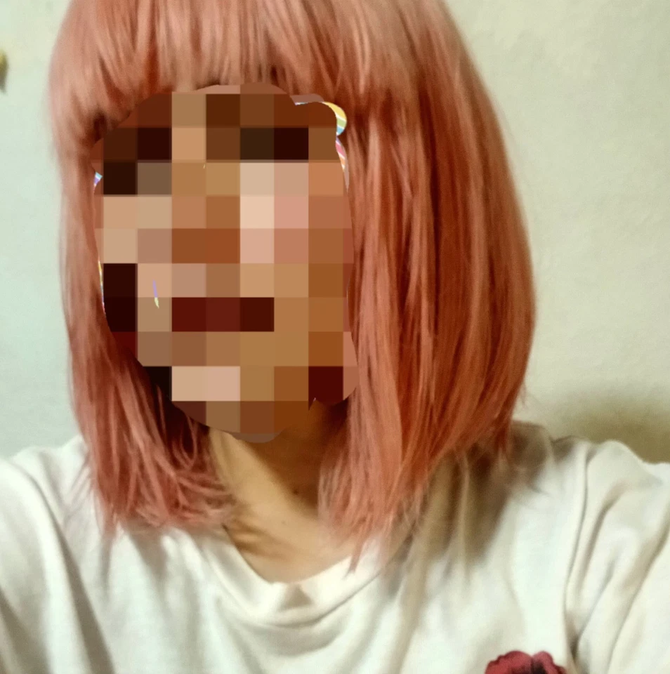 Peluca-Rosa BobCut con flequillo Foto 3 de 4