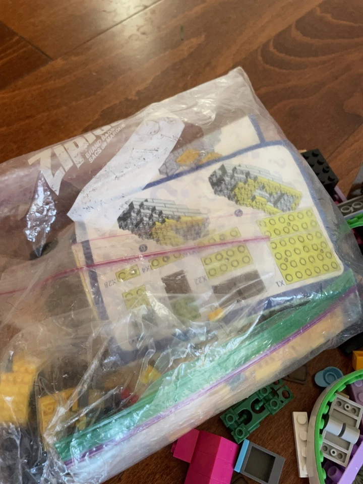 Mega Bloks 3.2 Lbs Box of Building Parts Bulk MOC Cars Brick Sticky Strips  - Image 4 of 4