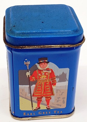 Post Office Money Box - Two Post Office Boxes & Three English Tea Containers - Picture 6 of 7