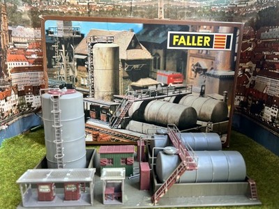 Faller 120157 H0 Öllager mit Dieseltankstelle. OVP