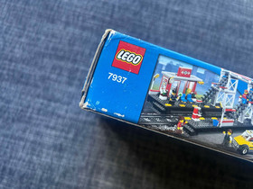 LEGO CITY: Train Station (7937) New in Sealed Box with Box Wear - see photos