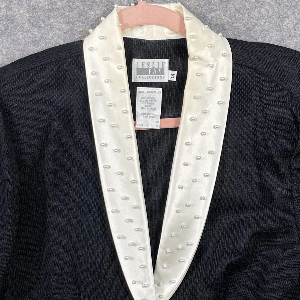Blazer tejido Leslie Fay vintage talla 14 negro marfil perla cuello satinado EE. UU. Foto 3 de 4