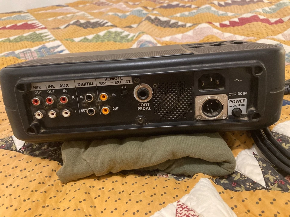 Marantz PROFESSIONAL CD Recorder CDR300 Balanced and Unbalanced Inputs. - Image 3 of 4