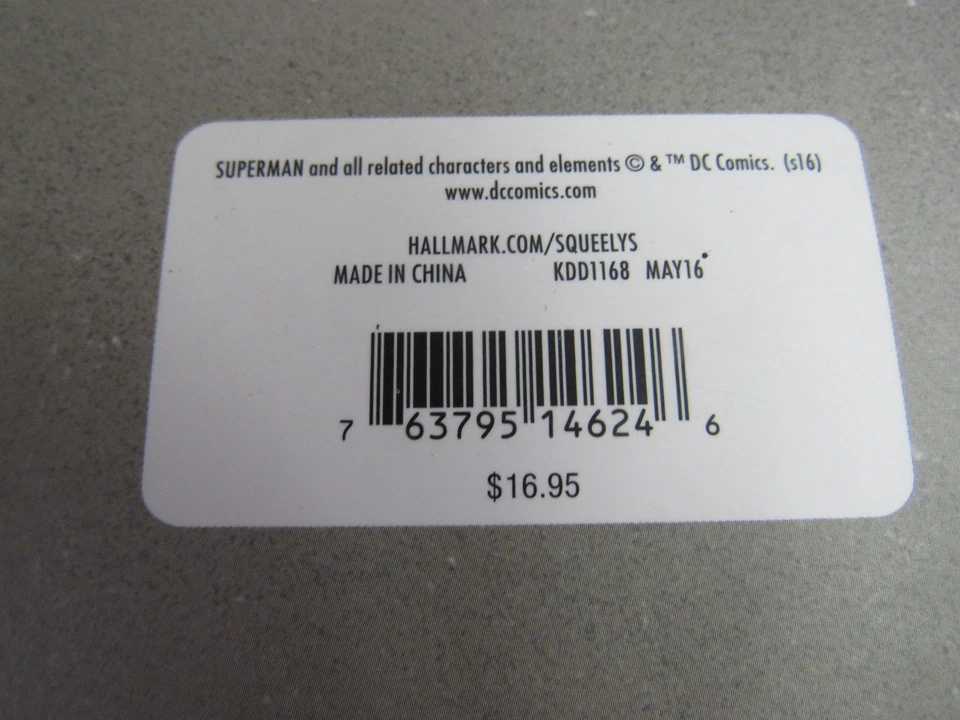 Figura de vinilo coleccionable Hallmark 2016 Superman Squelys sin usar, en caja envío gratuito Foto 4 de 4