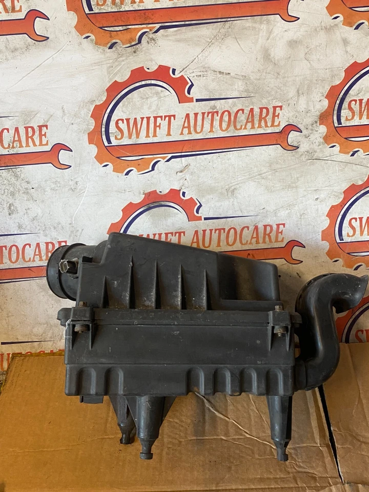 SUPORTE DE FILTRO DE AR FORD TRANSIT CONNECT 2005 2T149600AF - Imagem 2 de 4