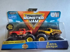 SPIN MASTER MONSTER JAM - DOUBLE DOWN SHOWDOWN - RADICAL RESCUE vs EARTH SHAKER