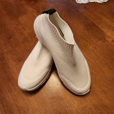 SPENCO Orthotic Sneakers Yoga Stretch White Slip On Shoes Women Size 7B