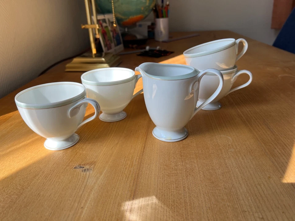 Hutschenreuther Porzellan Cloé Paris Printemps Fleuron 4x Tasse + Milchkännchen