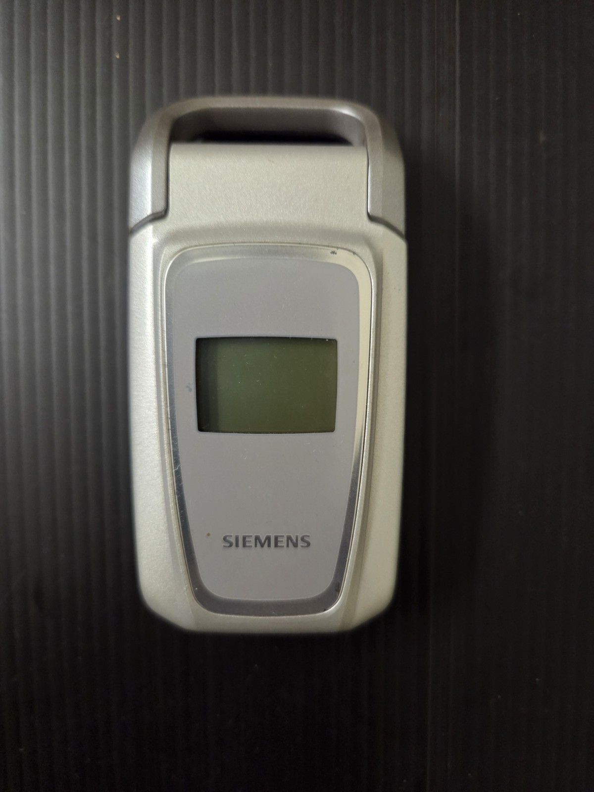 Telefono Cellulare SIEMENS CF62 manca batteria da verificare