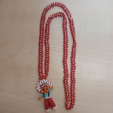 Naszyjnik z koralików rdzennych Amerykanów