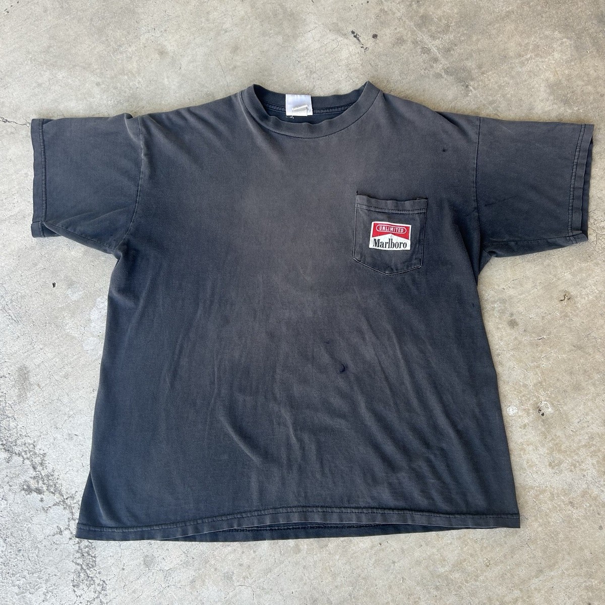 トップス Marlboro unlimited train s/s fade tee xl Vintage REPRINT 90's Marlboro Unlimited Train Pocket Tee