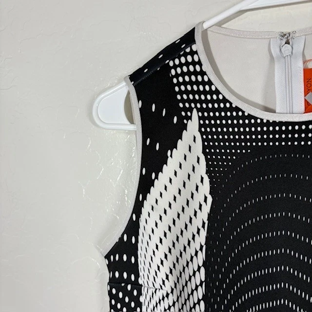 Vestido Clover Canyon para mujer mediano negro blanco geométrico sin mangas vaina midi Foto 2 de 4