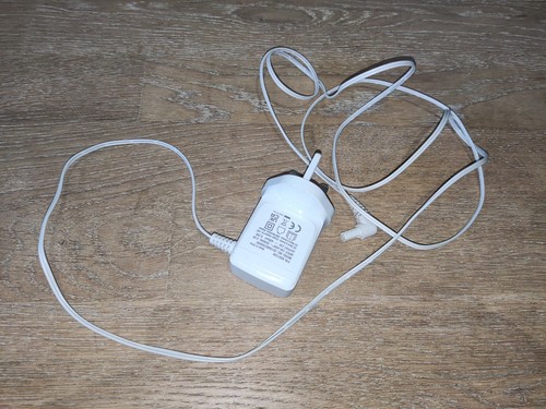 Black und Decker BHFEA515J 18V Akku Staubsauger Ladegerät