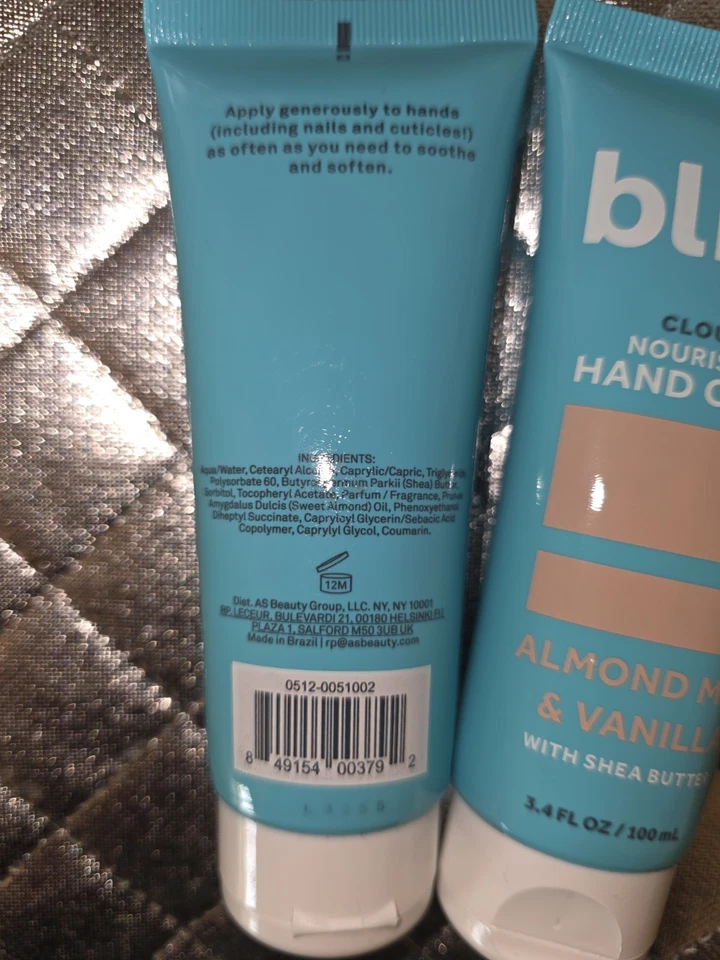 Crema de Manos Nutritiva BLISS Cloud 9 LECHE DE ALMENDRAS Y VAINILLA Karité 3.4 OZ SELLADA Foto 2 de 2