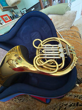 John Packer Single F French Horn, model JP162. Lacquered Brass, Case