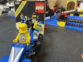 LEGO Space: Mobile Command Trailer (1558) Vintage Space Legoland RARE 