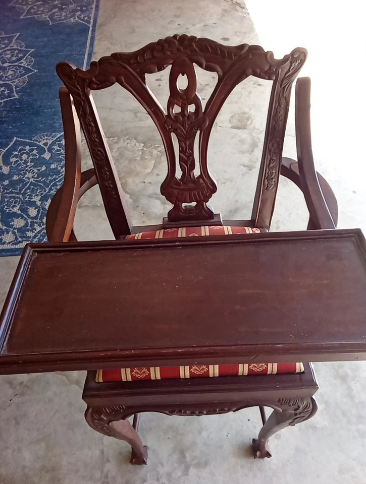 Trona infantil vintage de madera tallada estilo Chippendale de caoba para niños Foto 3 de 4