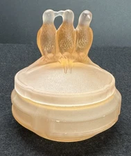 Vintage L.E. SMITH Jackie Pink Powder Jar  3 Birds