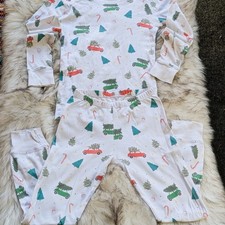 Christmas Sammy  Nat Pajama Set LS Shirt  Pants Size 10 but fits like a 8