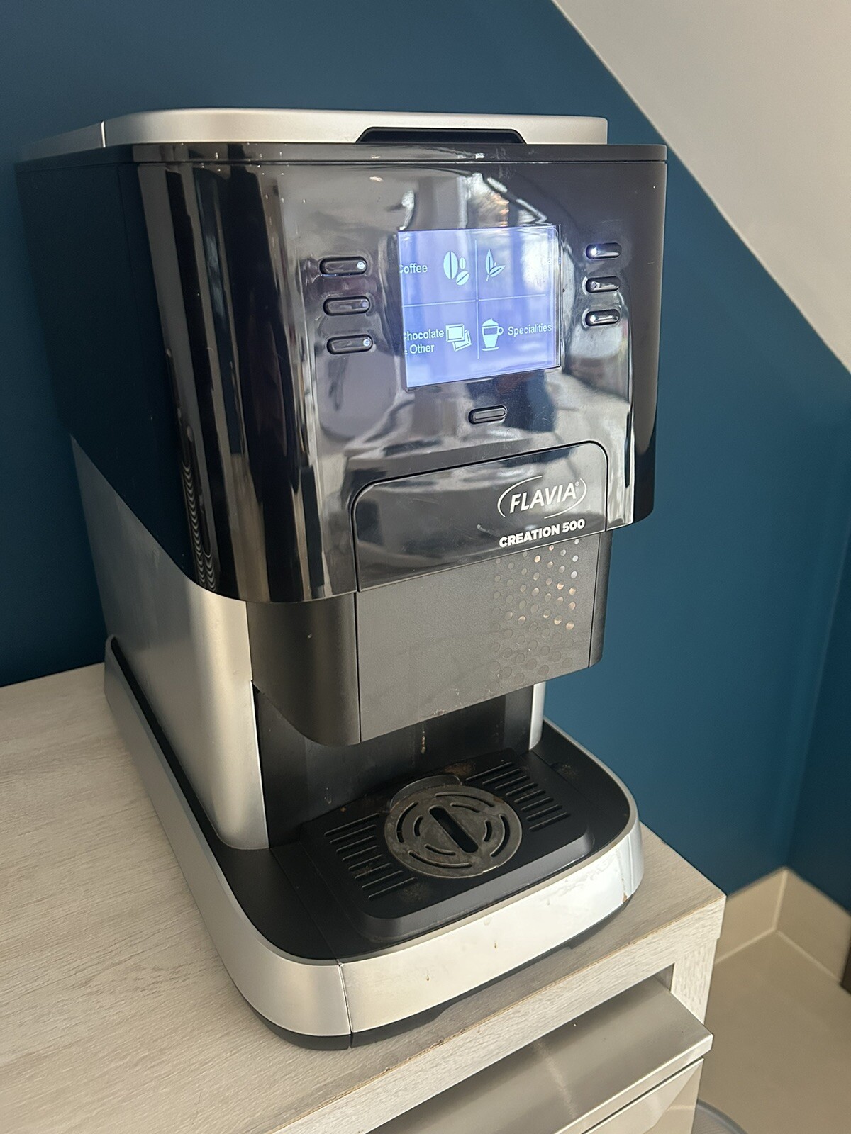 MARS FLAVIA CREATION 500 COFFEE/DRINKS MACHINE & MERCHANDISER UNIT eBay