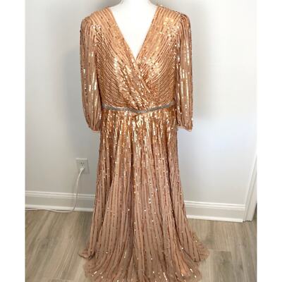 【MAC DUGGAL】関税込★フローラル刺繍ガウン Mac Duggal Sequined Wrap Over 3/4 Sleeve Gown In Apricot