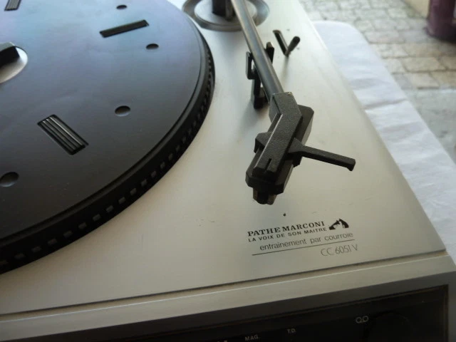 Platine Vinyle Pathé Marconi CC 6051 V et Enceintes - Photo 3/4
