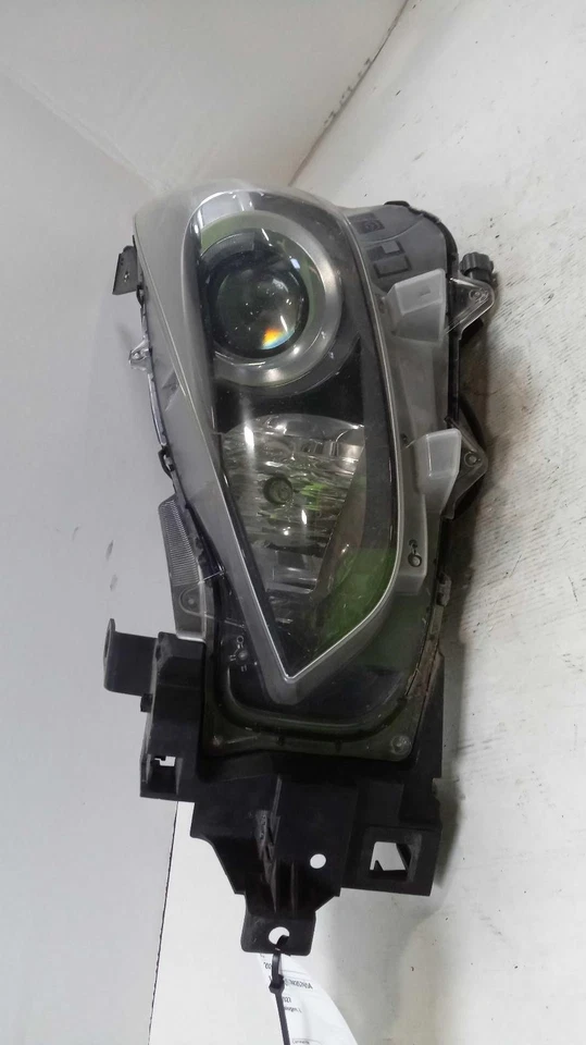 Conjunto de faros izquierdos Mazda 3 2018 halógenos plateados 684318 120 k millas Foto 2 de 4