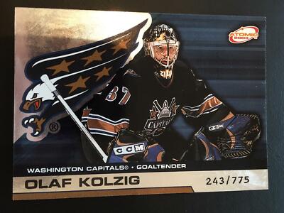 2002-03 Pacific Atomic Hobby Parallel 100 Olaf Kölzig ed/775