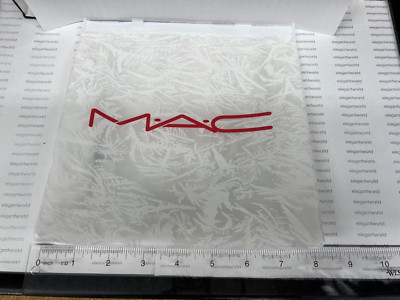 MAC COSMETICS   ZIP MAKEUP BAG LIMITED EDITION ( 8''x 8'' ) NEW AUTHENTIC PICTURES
