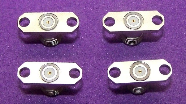 Lote de 4 conectores reemplazables de campo hembra SMA de 2 orificios EE. UU. para pin de 0,015" 26 GHz Foto 2 de 3