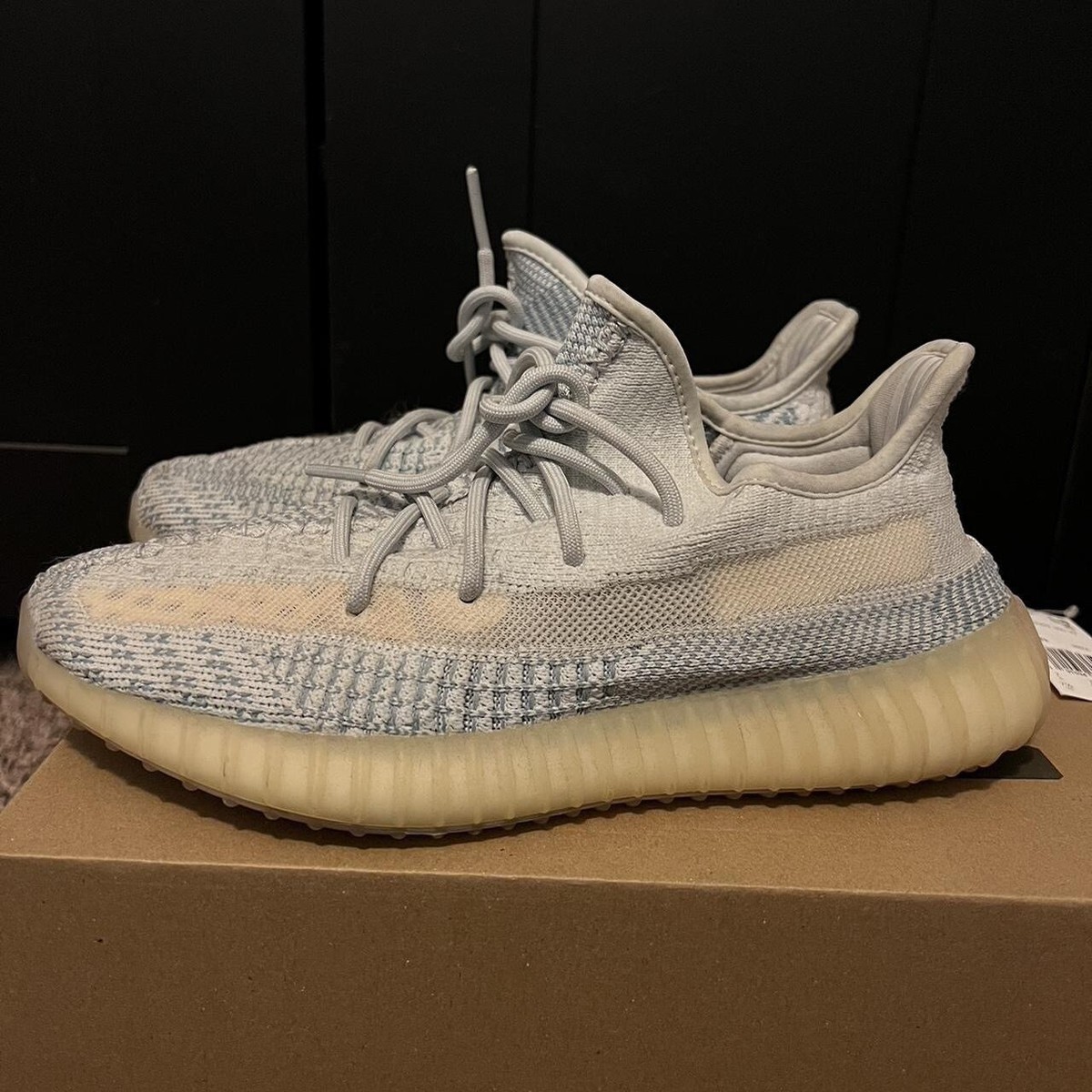 Size 7.5 - adidas Yeezy Boost 350 V2 Cloud White Non Size 7.5 - adidas Yeezy Boost 350 V2 Cloud White Non