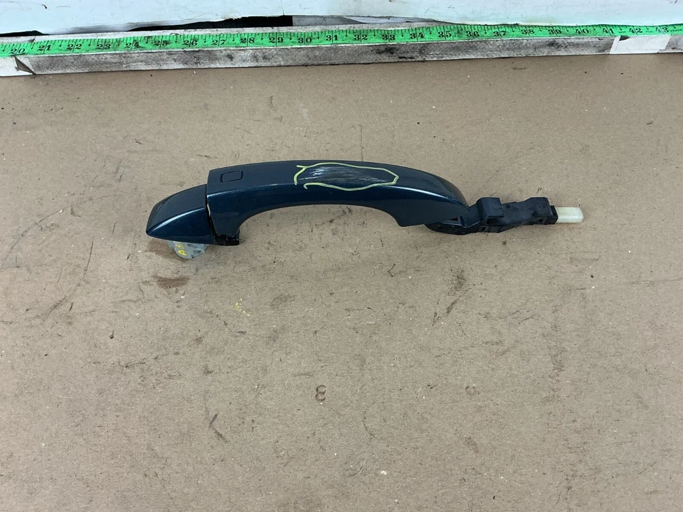 Manija de puerta exterior trasera izquierda Audi A6 2012-2018 4H0837205, 4H0837167 OEM Foto 4 de 4