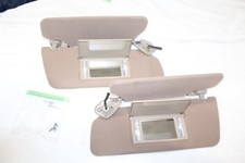 97-02 Ford Expedition Navigator Dual Sunvisors W Sun Visor Clips Lights Homelink