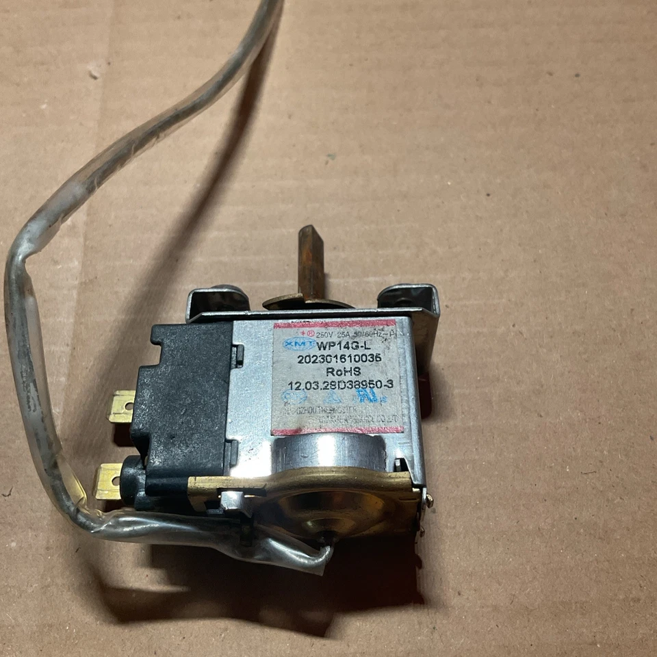 Air Conditioner Thermostat WP14G-L - Image 2 of 2