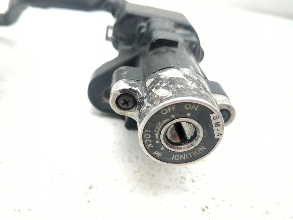 00-04 Suzuki Bandit GSF600S Juego de bloqueo Interruptor de encendido Tapa y llave Foto 4 de 4