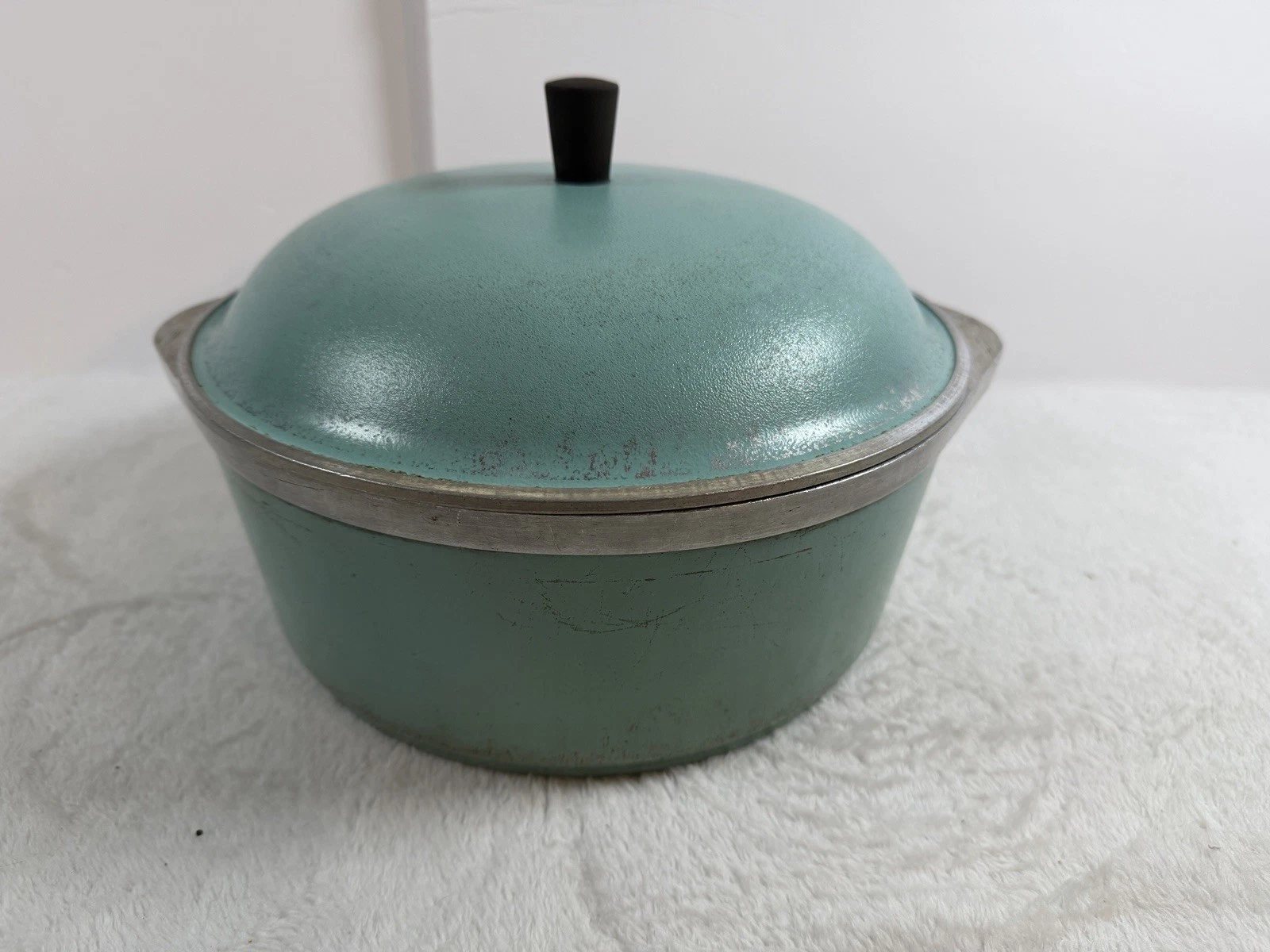 Turquoise Club Aluminum Dutch Oven Casserole Aqua Blue Pot with Lid Vintage 4 QT