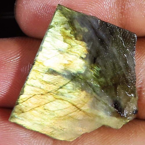 Labradorite D'Afrique 20.18 Ct - Taille Poire - Pierre Fine Naturelle