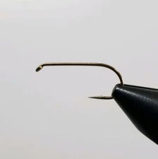 25 DAIICHI STANDARD DRY FLY HOOK Style #1180 Round Bend, Down Eye, Bronze