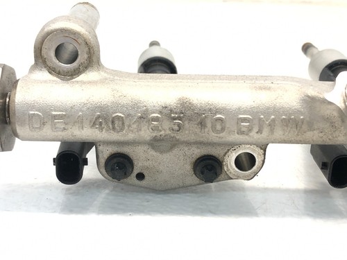 2017-2020 BMW G30 540i 3.0L LEFT RIGHT FUEL RAIL LINE W/ FUEL INJECTORS OEM - Picture 16 of 19