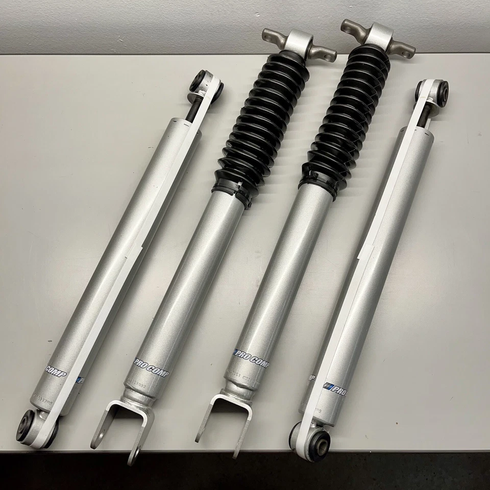 Amortecedores monotubo PRO COMP para 2011-25 Silverado Sierra 2500HD 3500HD com elevação de 4-6” - Imagem 4 de 4