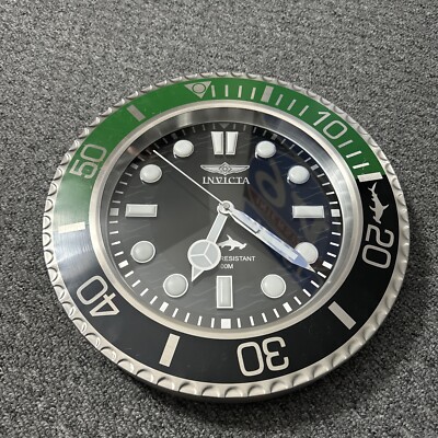 Invicta PRO DIVER HAMMERHEAD Master of the Ocean Quartz 14'' Wall Clock Green