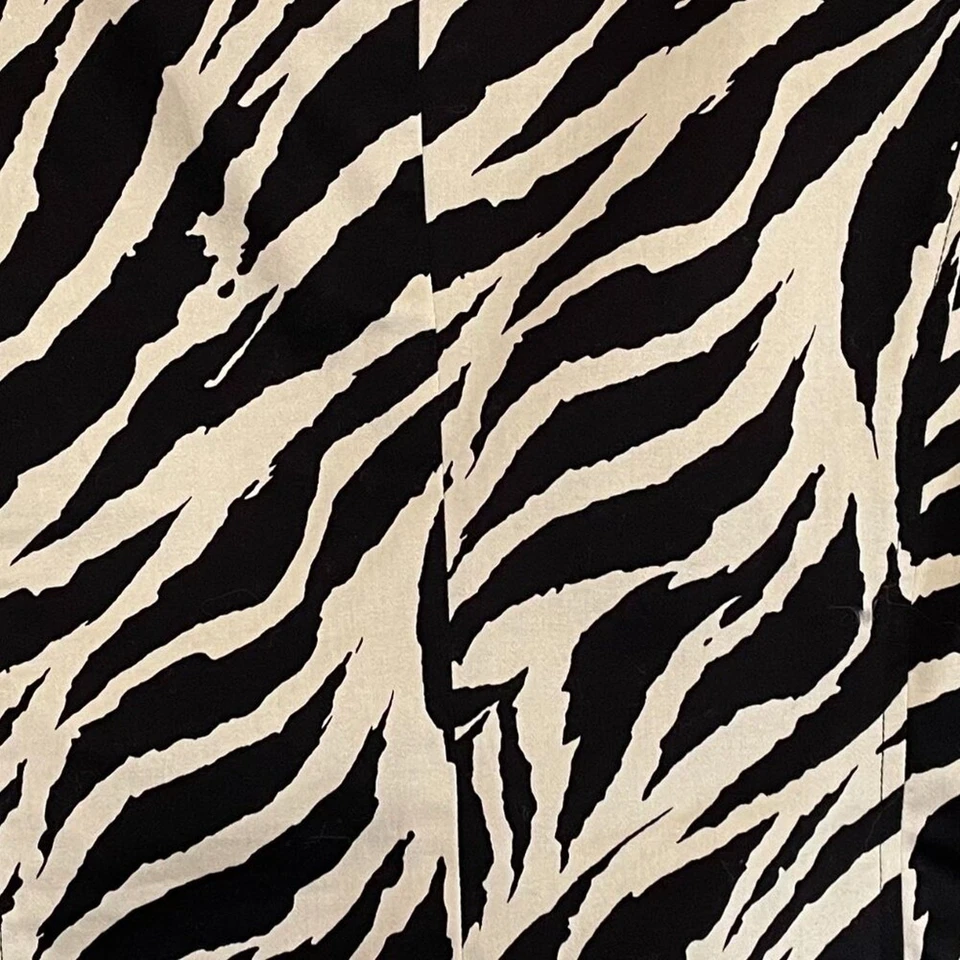 Blazer/chaqueta manga 3/4 recortada marfil/negro cebra/impresión animal botón único, S Foto 4 de 4