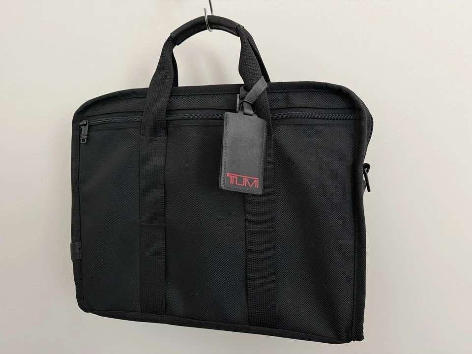 TUMI Nylon ? Briefcase Laptop Sleeve Pockets Org Leather ? Handle Tag USA Made - Image 2 of 4