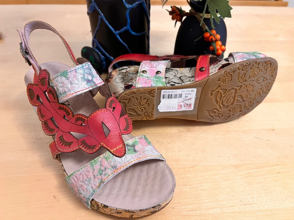 NEUE Laura Vita Plateau Sandalen 100€ UVP, Gr. 38 - Bild 2 von 4